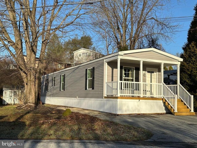 145 Penn Dr, Coatesville