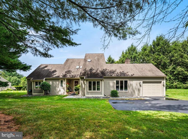 1107 Mews Ln, West Chester