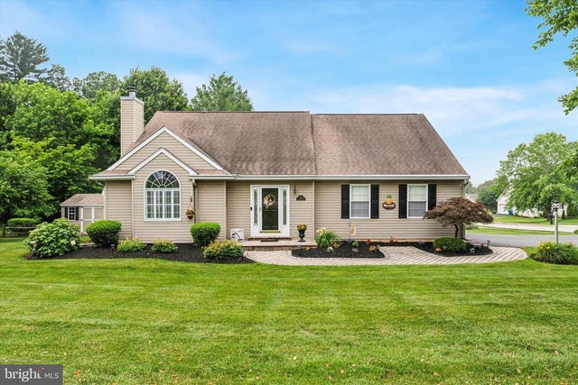 302 S Brookside Dr, Oxford