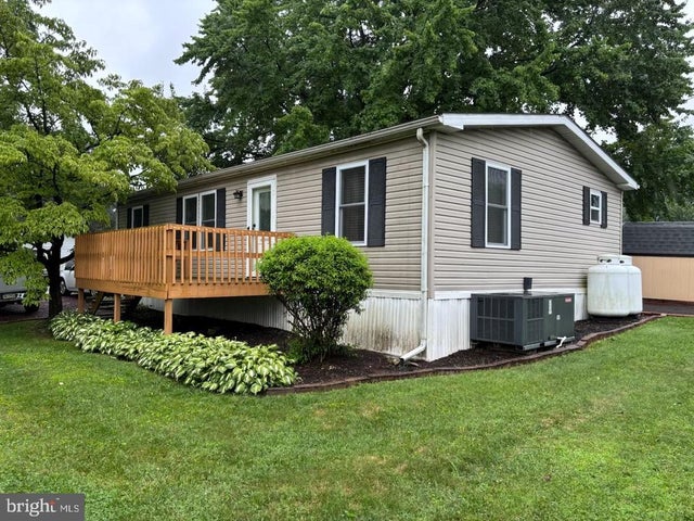 1 Tulip Dr, Honey Brook