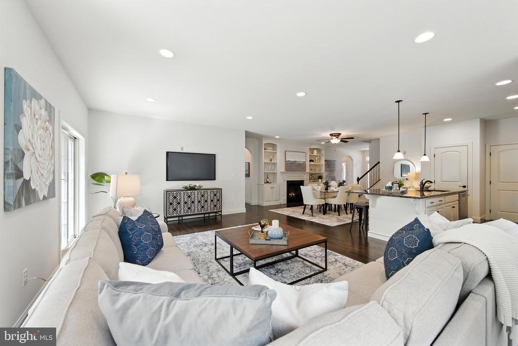 230 Honeycroft Blvd, COCHRANVILLE