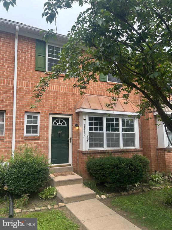 1549 S Coventry Ln, West Chester