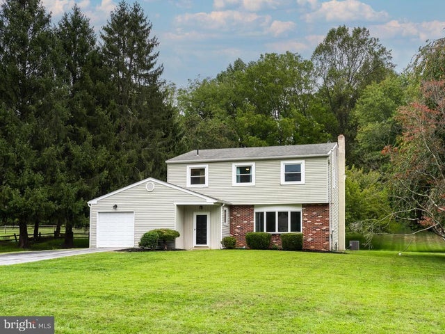 713 Cynthia Ln, West Chester