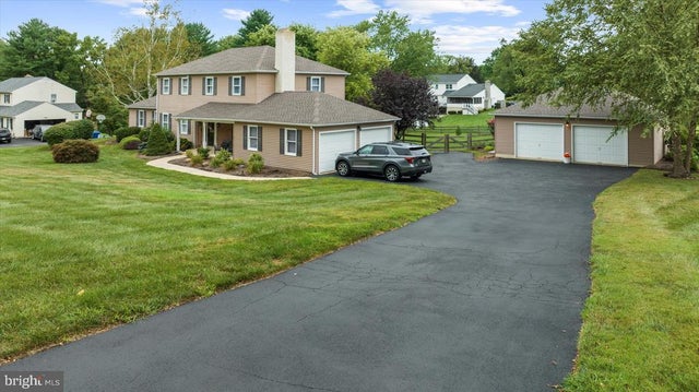 1547 Johnnys Way, West Chester