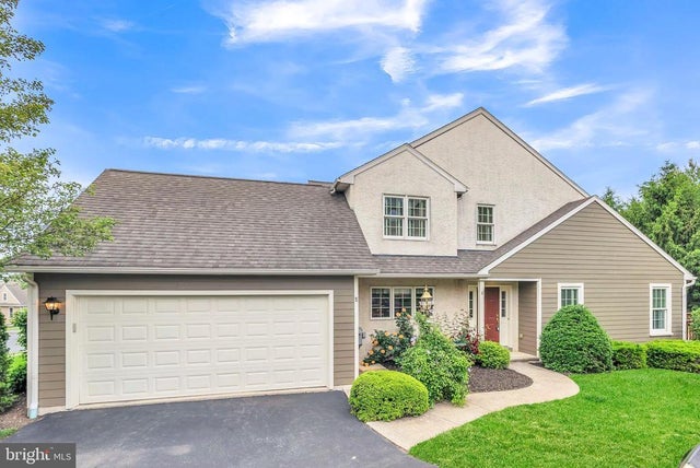 8 Parkside Dr, Elverson