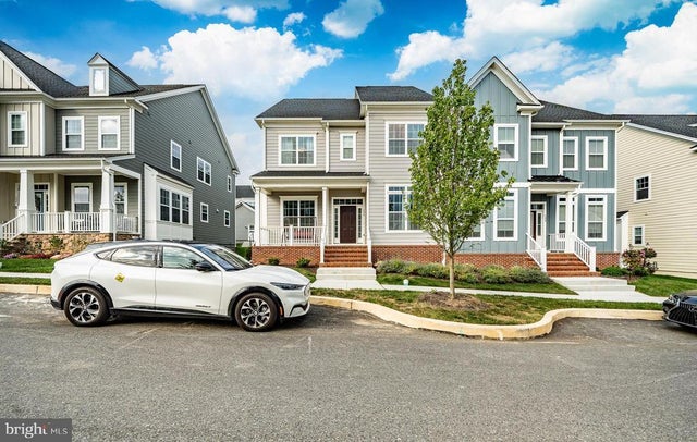 155 Lotus Ln, Malvern