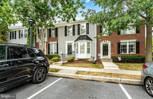 603 Coach Hill Ct, West Chester