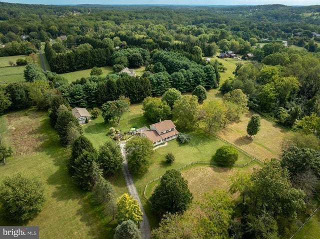 1324 Fairview Rd, Glenmoore