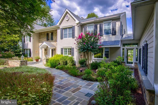 228 S Fairfield Rd, Devon