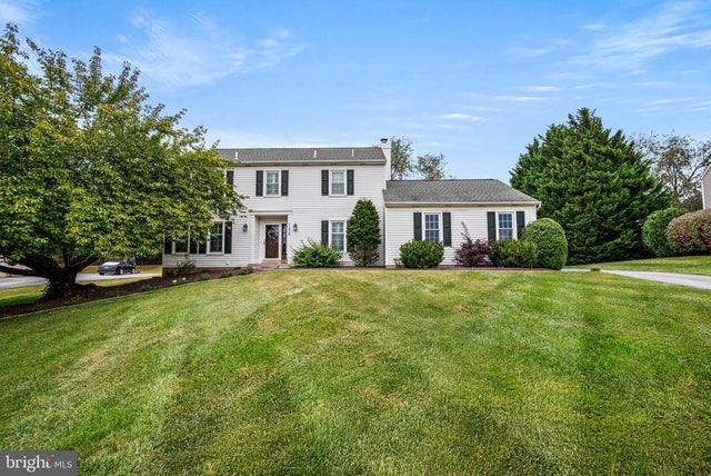 1230 N Ashbrooke Dr, West Chester