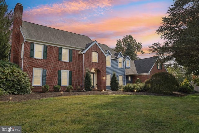 602 John Anthony Dr, West Chester