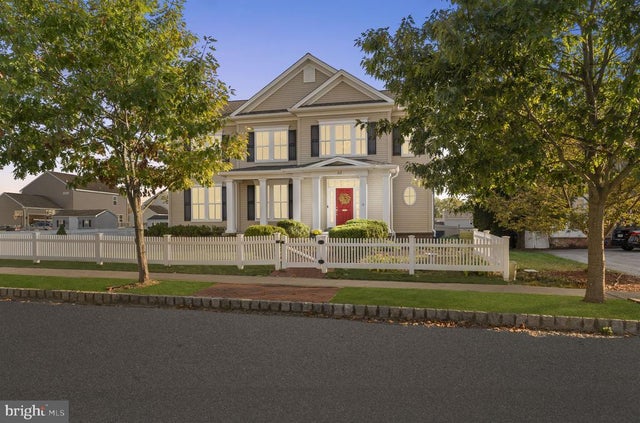 63 Pelham Dr, Coatesville