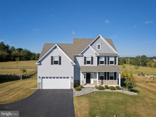 6 Vinebury Ln, East Fallowfield Township