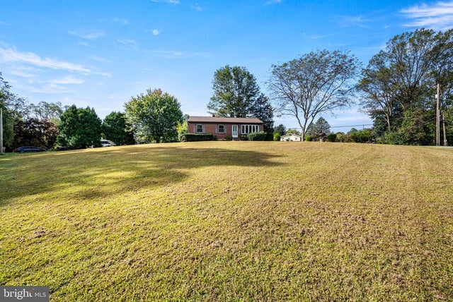 320 East Dr, Coatesville