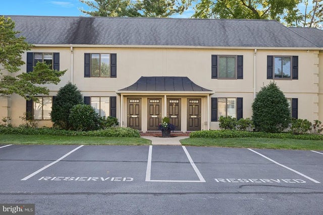 411 W Conestoga Rd #27, Devon