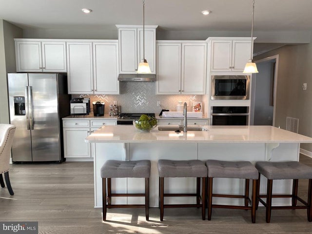 143 Hood Farm Dr, West Grove