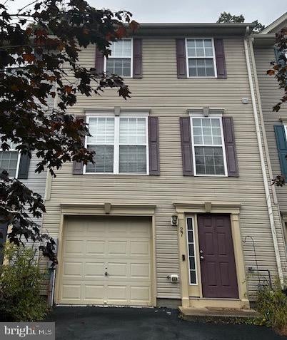 27 Branford Way, Coatesville