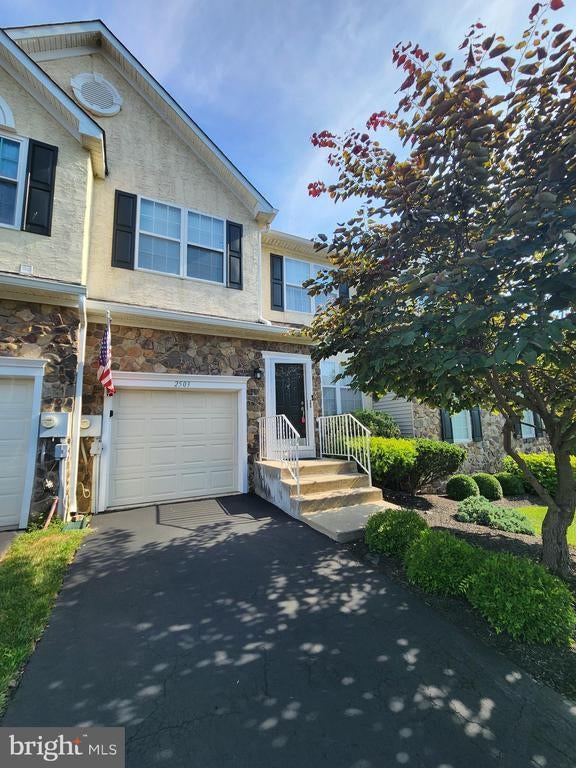 2503 Sage Wood Dr, Newtown Square