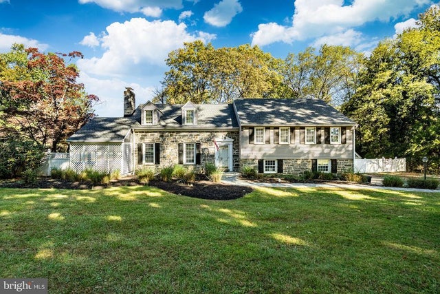 657 Walker Rd, Wayne