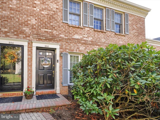 506 Everest Cir #506, West Chester