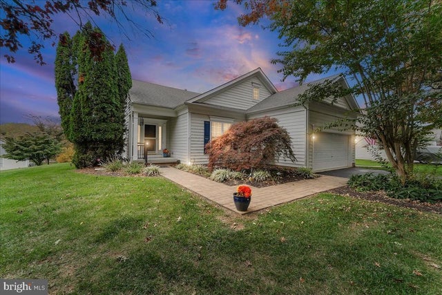 622 Martin Dr, Avondale