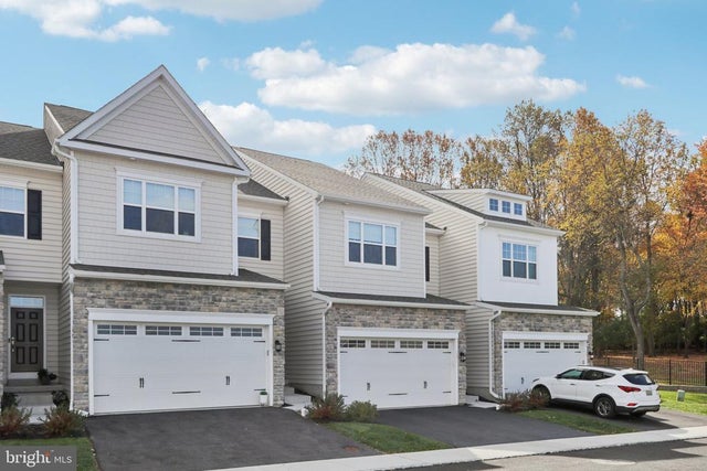 52 Juliet Ln, West Chester