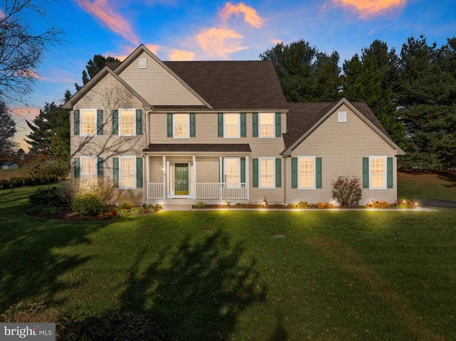 6 Belmont Cir, Avondale