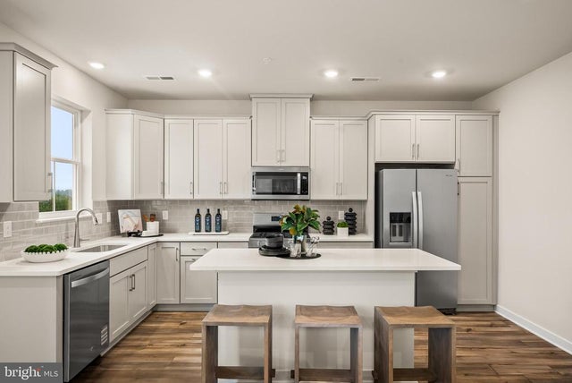 755 Platinum Dr, Phoenixville