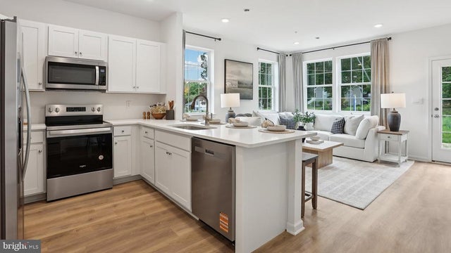 286 Derby Dr, Coatesville