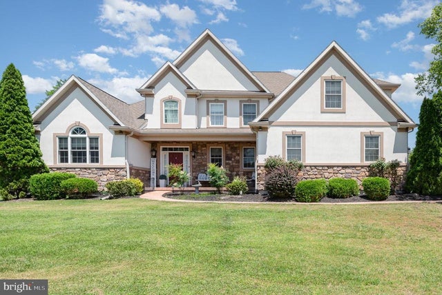 2452 Mercedes Ct, Harrisburg