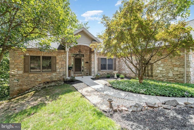 1817 Dogwood Rd, Harrisburg