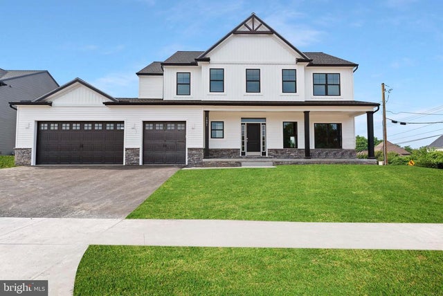 1001 Edorma Ct, Harrisburg