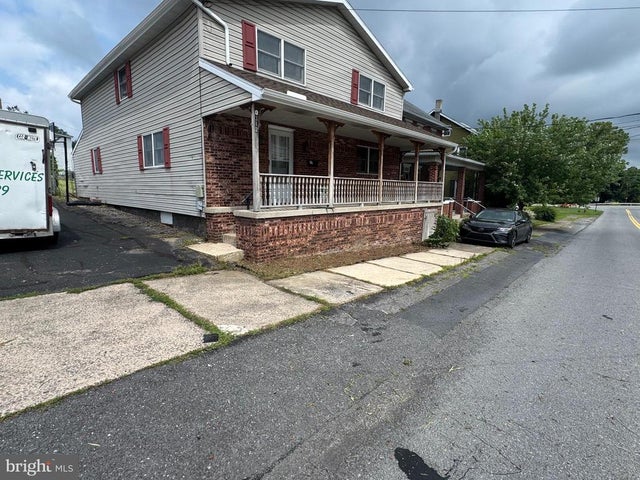 312 S Market St, Millersburg