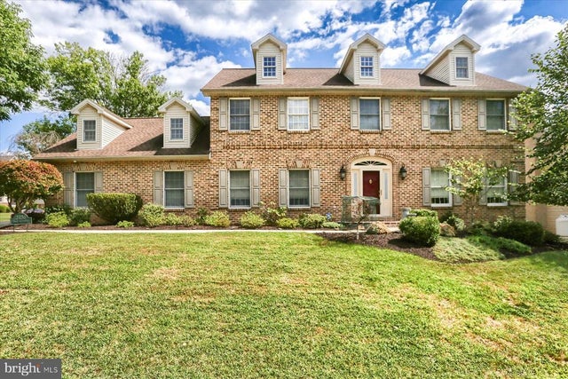 2450 E Bayberry Dr, Harrisburg