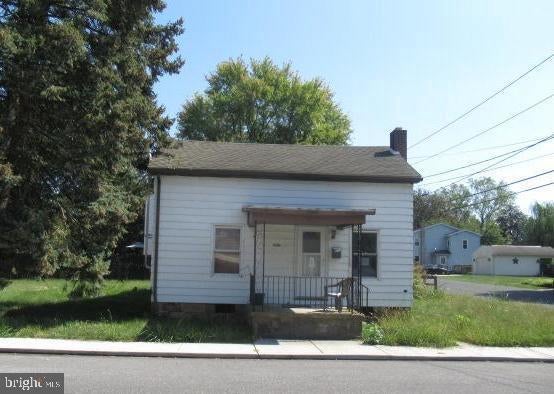 240 R Water St, Middletown