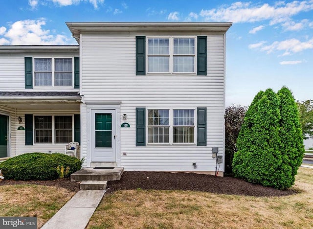 100 Plainview Dr, Harrisburg