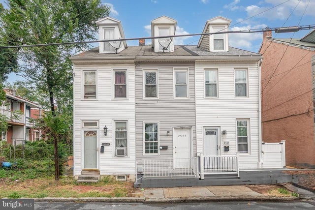 1933-1/2 Logan St, Harrisburg