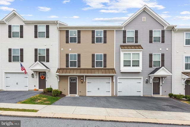 138 Carleigh Ln, Harrisburg