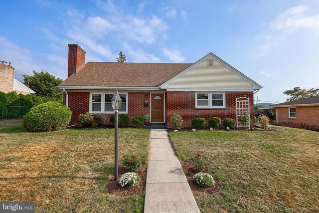 428 Beech Ave, Hershey