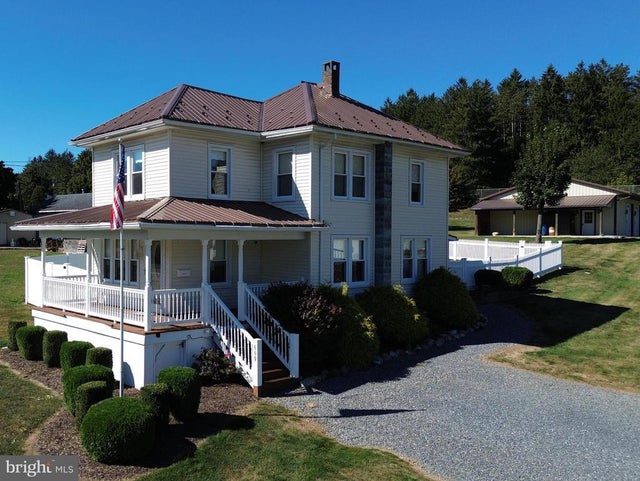 609 W Market St, Williamstown