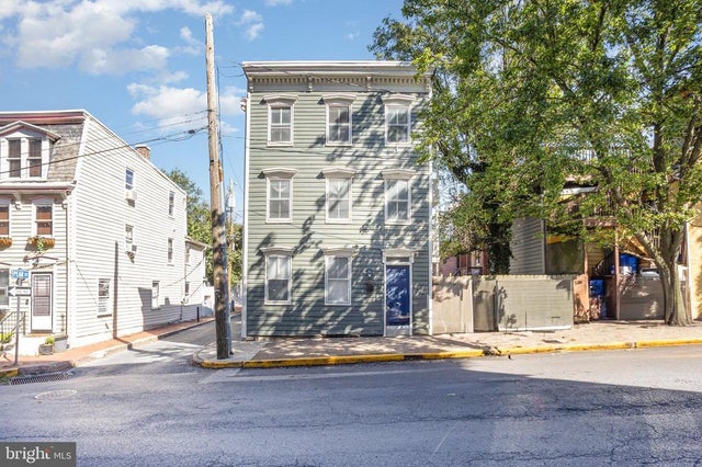 901 Capital St, Harrisburg