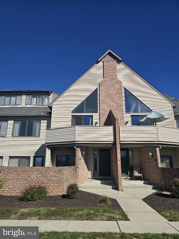 606 Cherrington Dr, Harrisburg