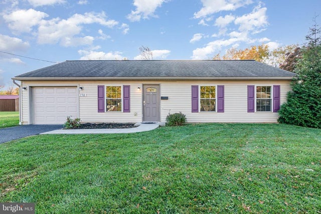 738 Adelia St, Middletown