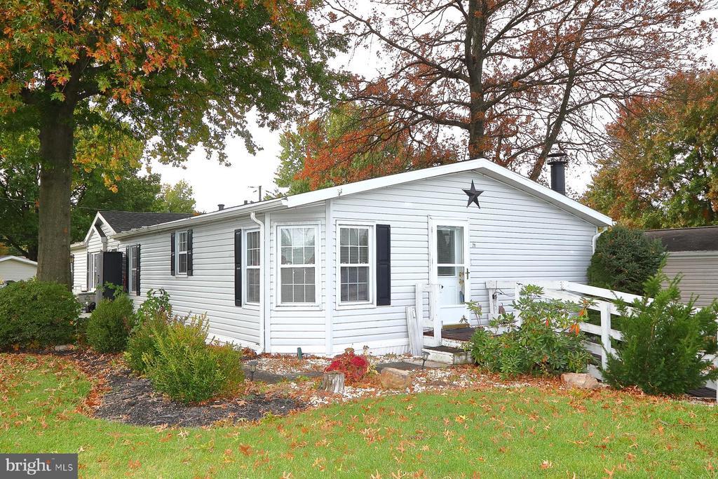 71 Kathy Dr, MIDDLETOWN