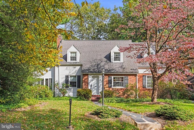 203 Valley Rd, Harrisburg