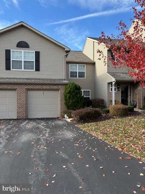 287 Thrush Dr, Hummelstown