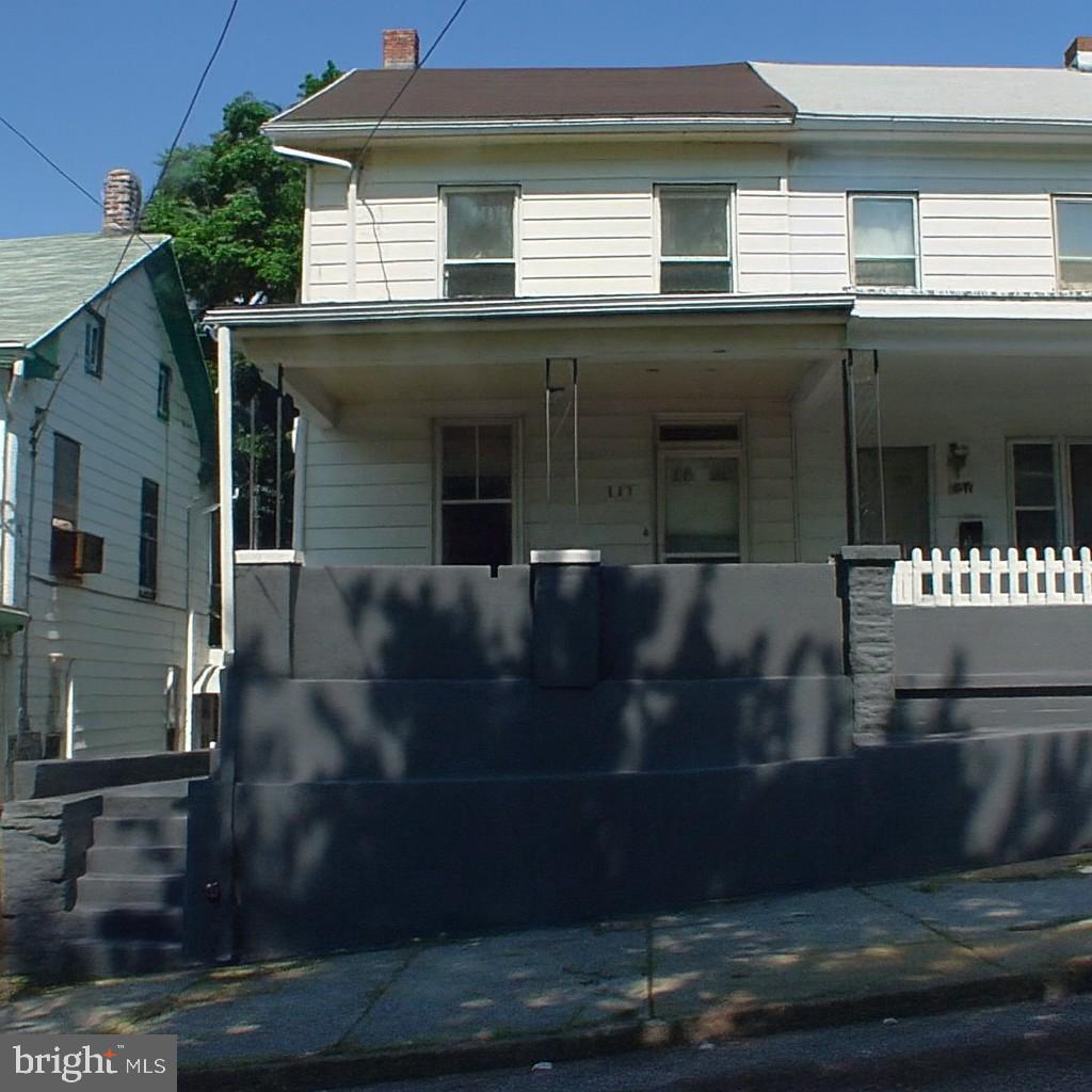 327 Lincoln St, STEELTON