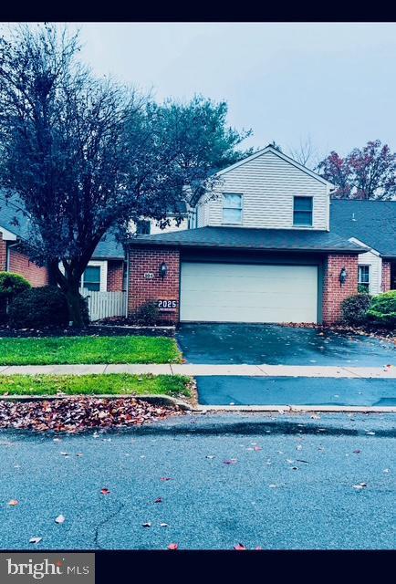 104 Cambridge Dr, Hershey