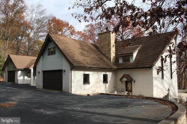 2241 Earl View Dr, Harrisburg