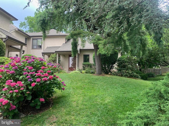 25 Oakmont Pl, Media